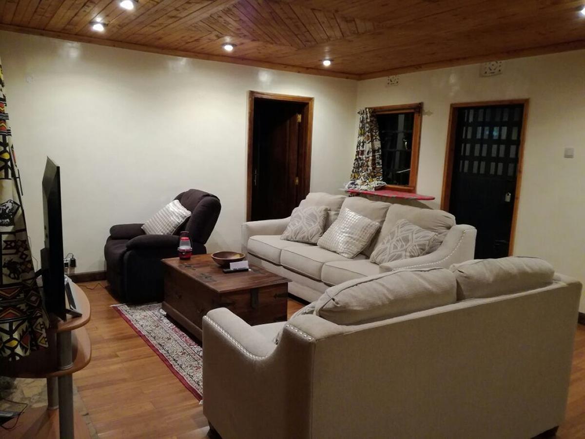 فيلا Ngomongo نانيوكي المظهر الخارجي الصورة